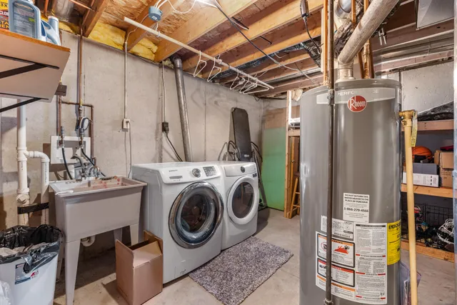 $385,000 | 1580 Foxtail Drive, Hartford, WI 53027