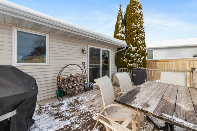 $385,000 | 1580 Foxtail Drive, Hartford, WI 53027