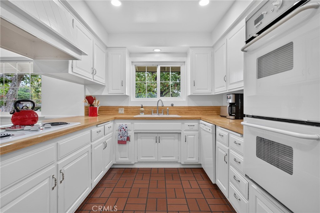 10315 Beckford Avenue Porter Ranch, CA 91326 - Photo 34 of 51