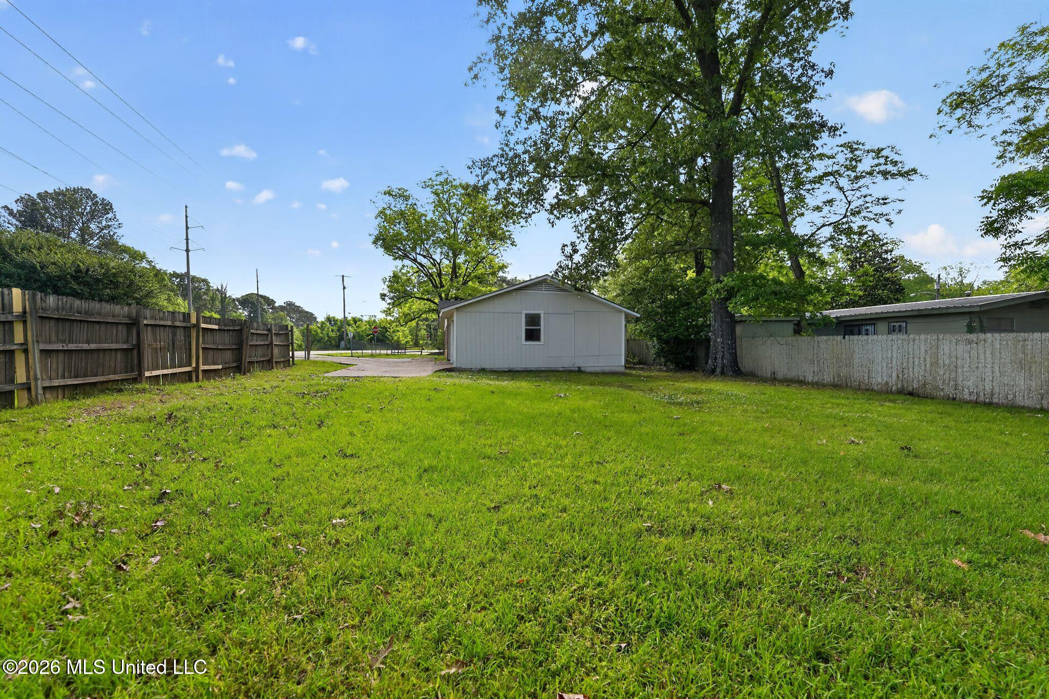 4597 Kirkley Drive Jackson, MS 39206 - Photo 5 of 44 05_4597_Kirkley_Dr_Jackson_MS_39206-Exte