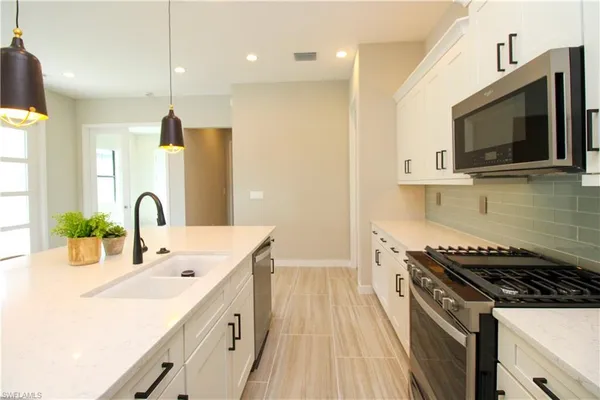 $3,000 | 14723 Kingfisher Loop, Naples, FL 34120