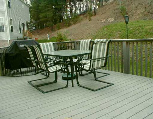 515 Meade Drive McKees Rocks, PA 15136 - Photo 7 of 7 Patio/Deck.