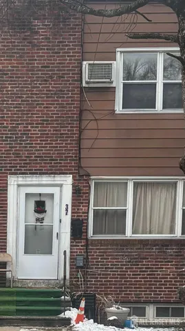 $176,000 | 37 Bruce Park Drive, Trenton, NJ 08618