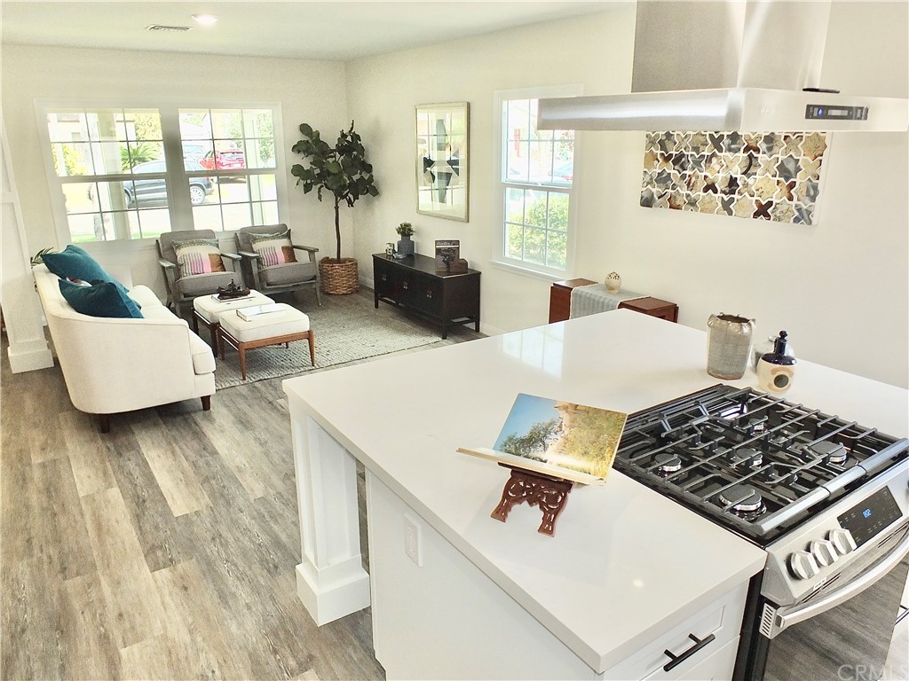 3758 Chatwin Avenue Long Beach, CA 90808 - Photo 6 of 54