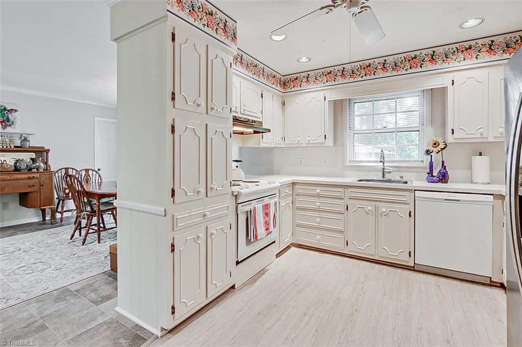 910 Greystone Road Asheboro, NC 27203 - Photo 11 of 28 Gallery Image 11
