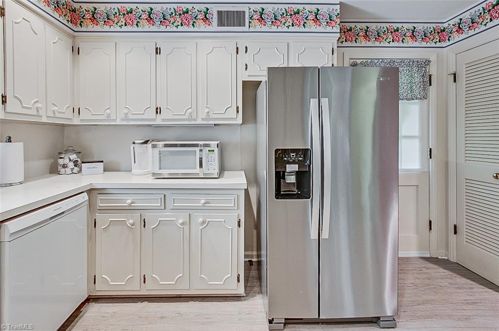 910 Greystone Road Asheboro, NC 27203 - Photo 10 of 28 Gallery Image 10