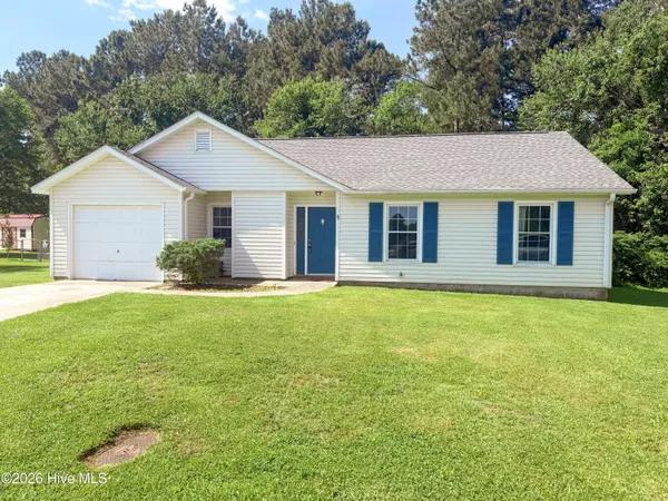 $1,600 | 308 Overdale Circle, Jacksonville, NC 28546