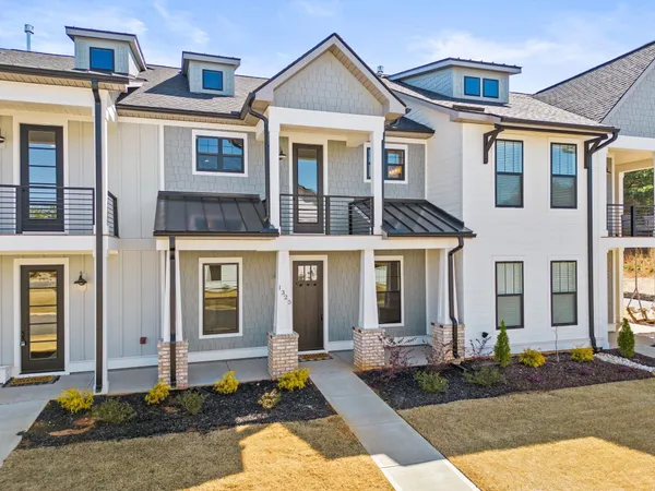 $320,900 | 1325 South Pinot Road, Duncan, SC 29334