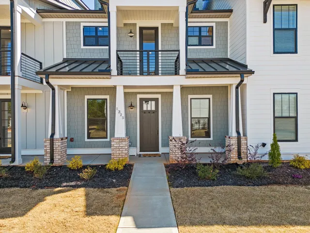 $333,900 | 1325 South Pinot Road, Duncan, SC 29334