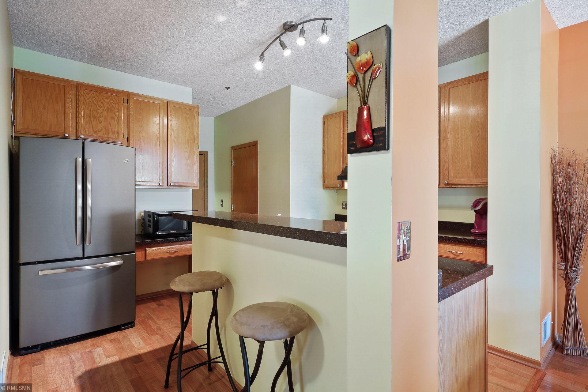 8435 Cortland Road Eden Prairie, MN 55344 - Photo 11 of 21 Gallery Image 11