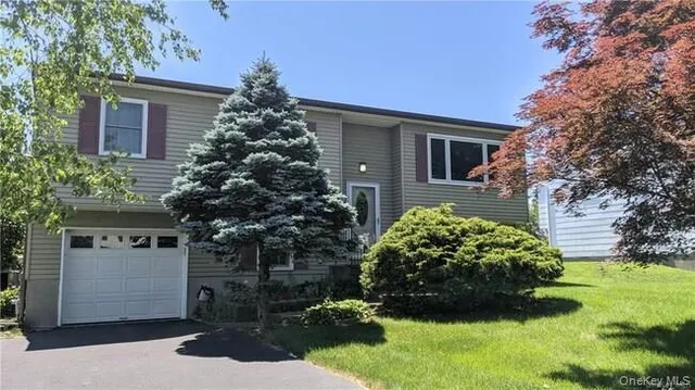 $3,600 | 13 Sutherland Drive, Monroe, NY 10950