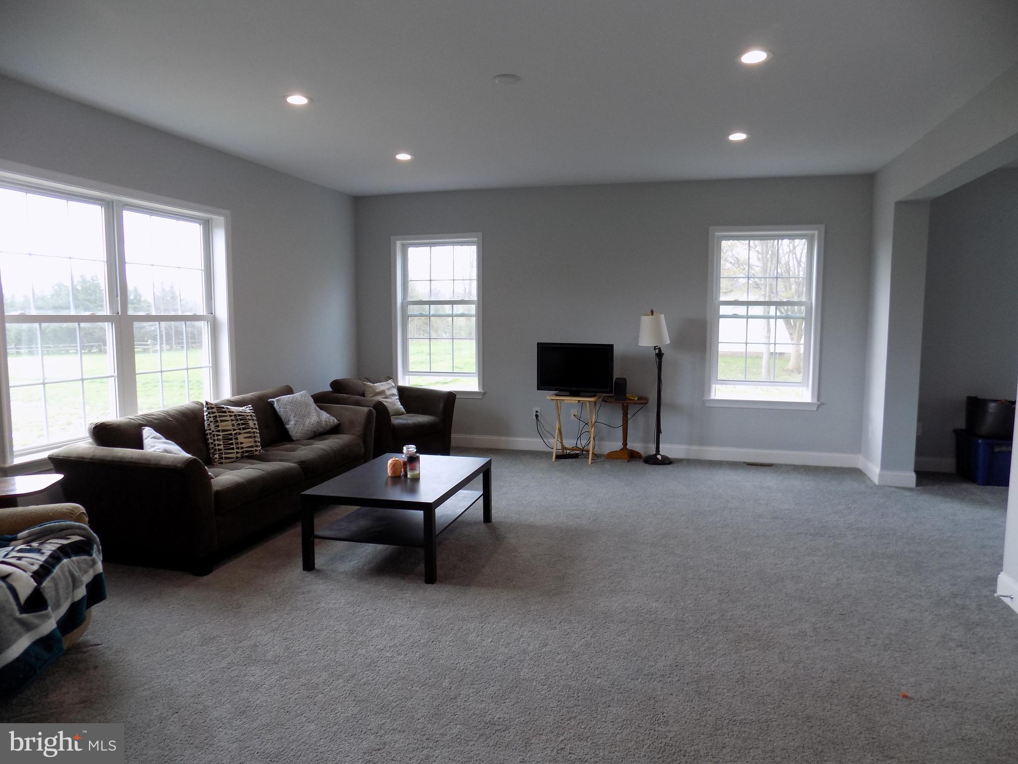 675 Scott Road Pipersville, PA 18947 - Photo 5 of 26 Gallery Image 5