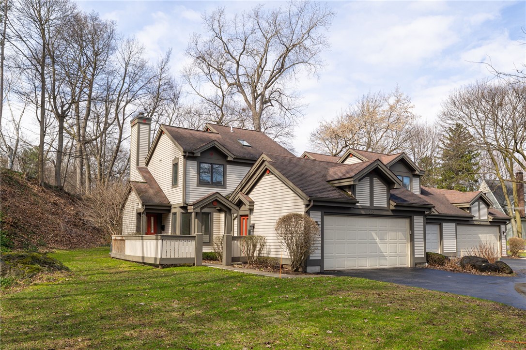 Welcome to 223 Highland Parkway