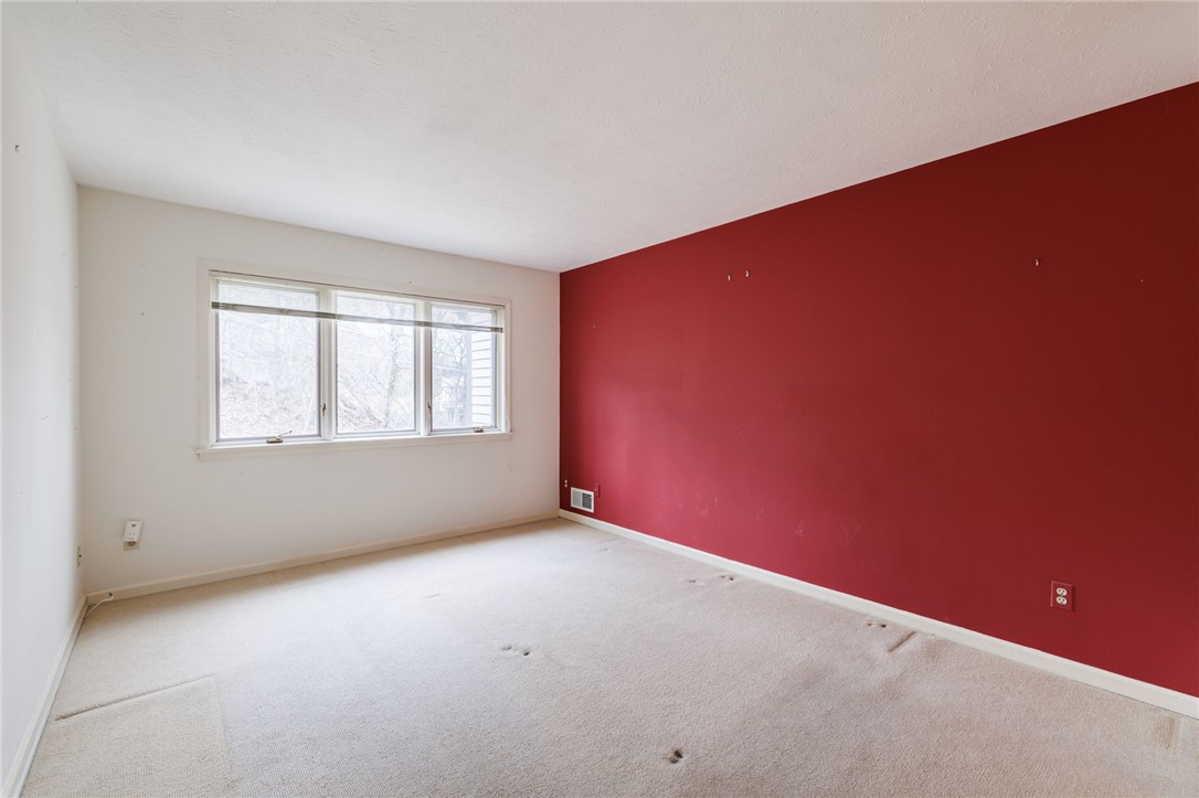 223 Highland Parkway Rochester, NY 14620 - Photo 20 of 29 2nd Bedroom