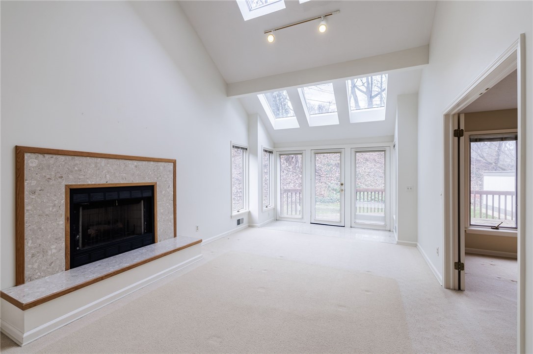 223 Highland Parkway Rochester, NY 14620 - Photo 8 of 29