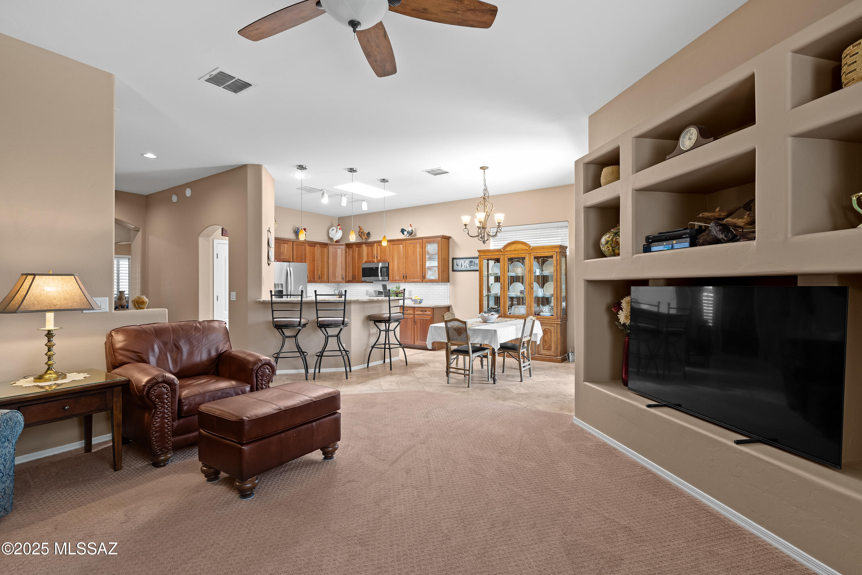 7569 West Pepper Ridge Road Tucson, AZ 85743 - Photo 9 of 51 Gallery Image 9