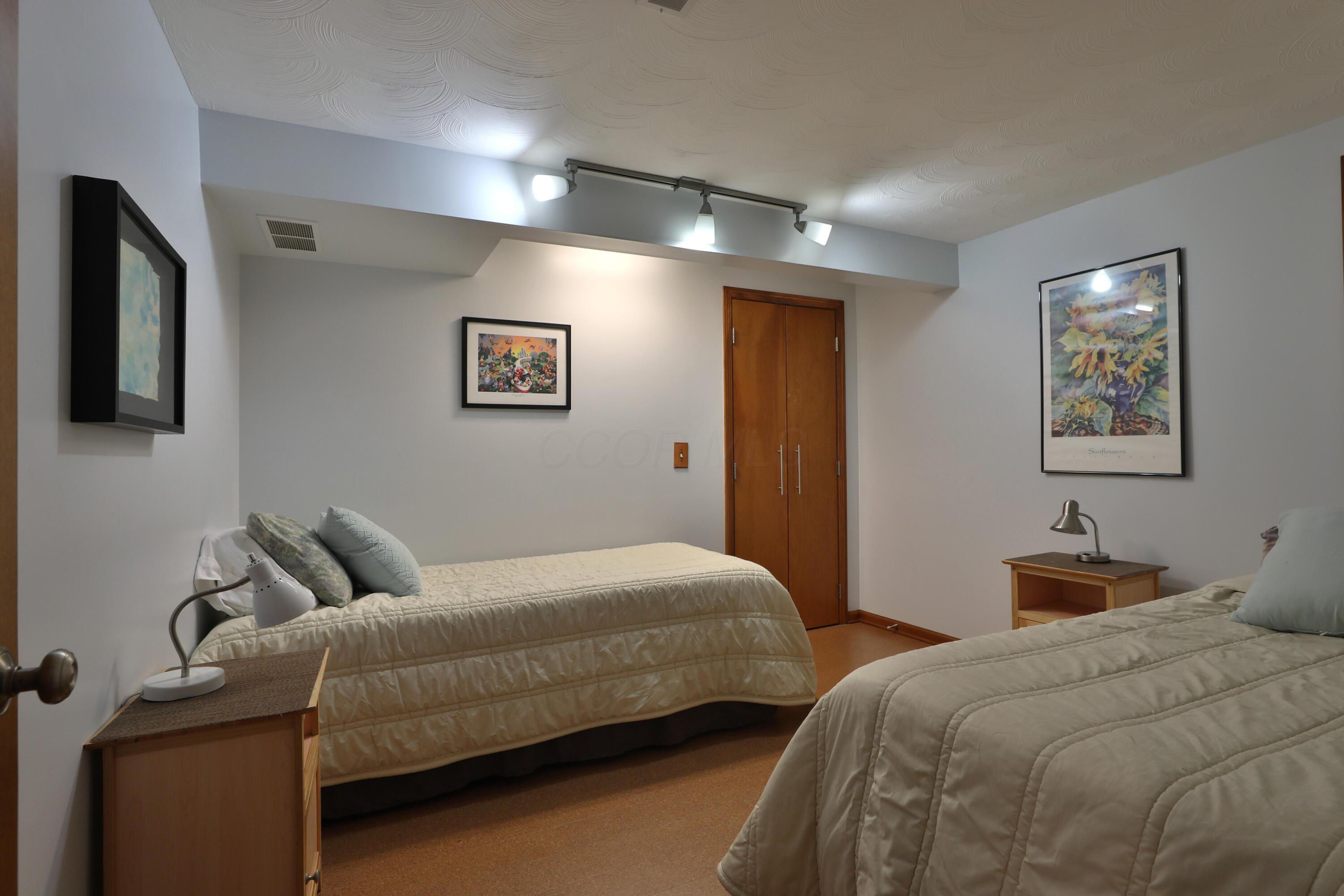 1041 Rutland Way Columbus, OH 43085 - Photo 49 of 60 1041-RutlandWay-50
