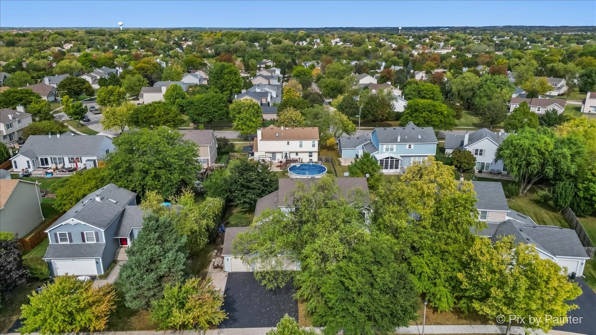 1820 Crofton Drive Algonquin, IL 60102 - Photo 50 of 60 an aerial view of residential houses with outdoor space