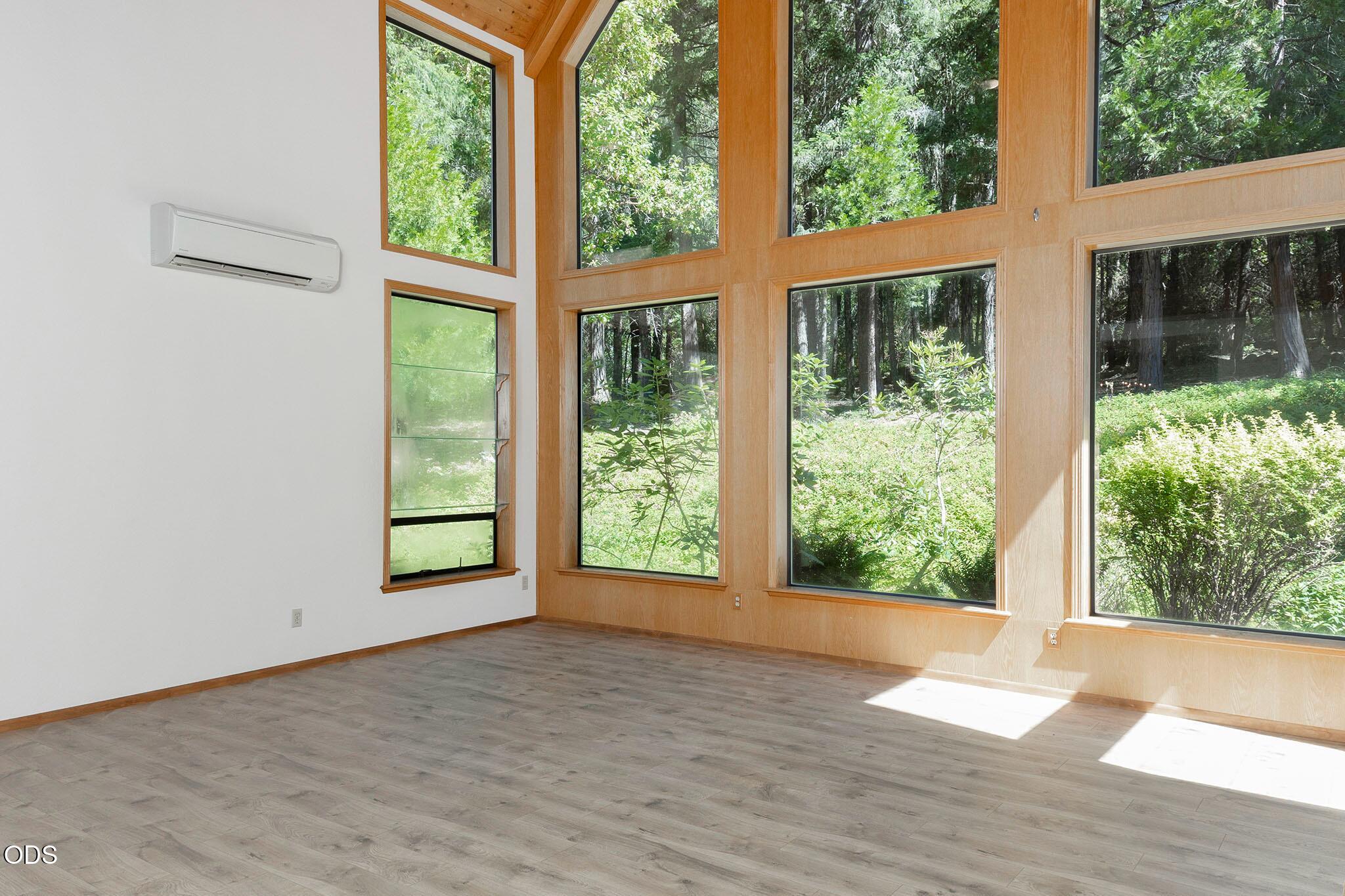 5060 Jumpoff Joe Creek Road Grants Pass, OR 97526 - Photo 10 of 81
