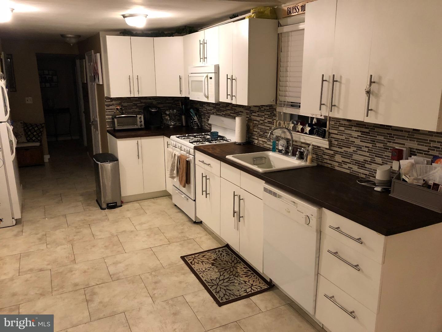 913 Union Landing Road Cinnaminson, NJ 08077 - Photo 3 of 18 Gallery Image 3