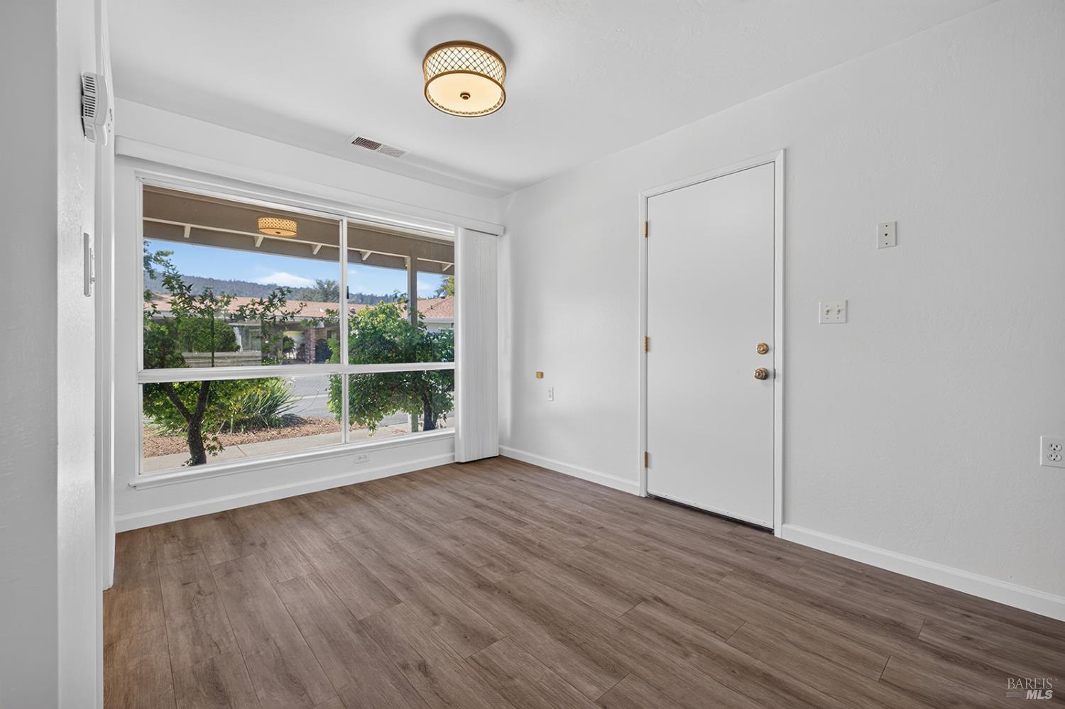 2 Valley Green Street Santa Rosa, CA 95409 - Photo 12 of 37 Gallery Image 12