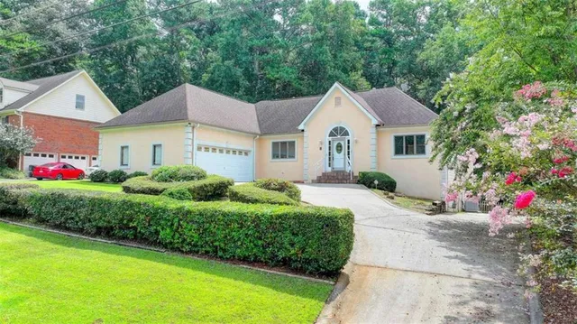 $625,000 | 1522 Catherine Court, Suwanee, GA 30024