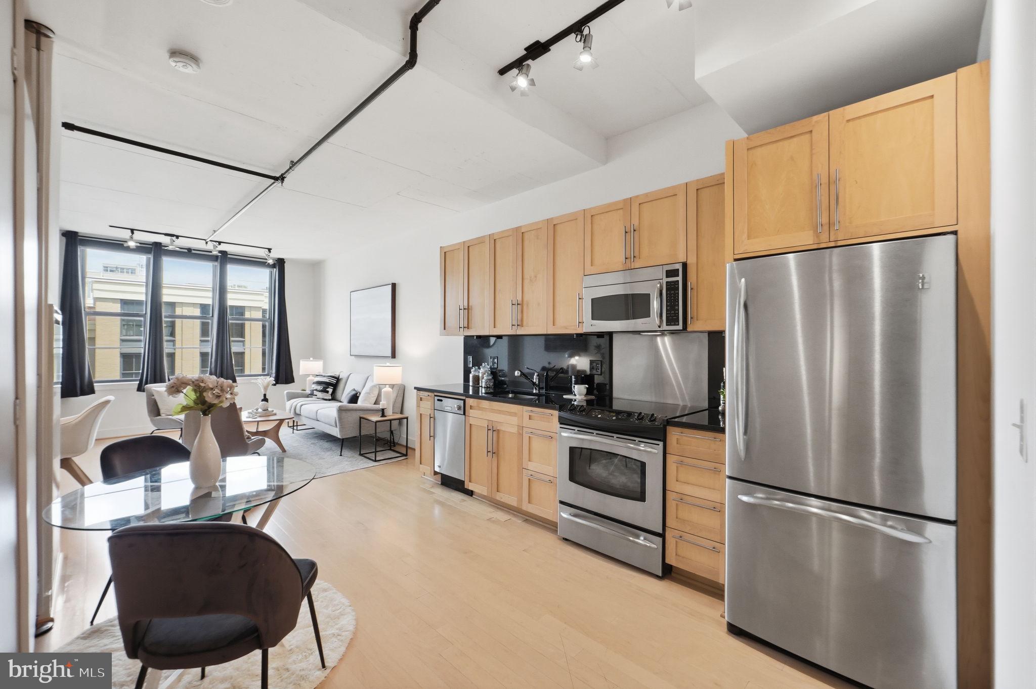 2125 14th Street Northwest, Unit 721 Washington, DC 20009 - Photo 8 of 27 Stainless steel appliances