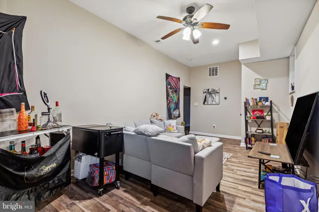 $299,000 | 4606 York Road, Baltimore, MD 21212