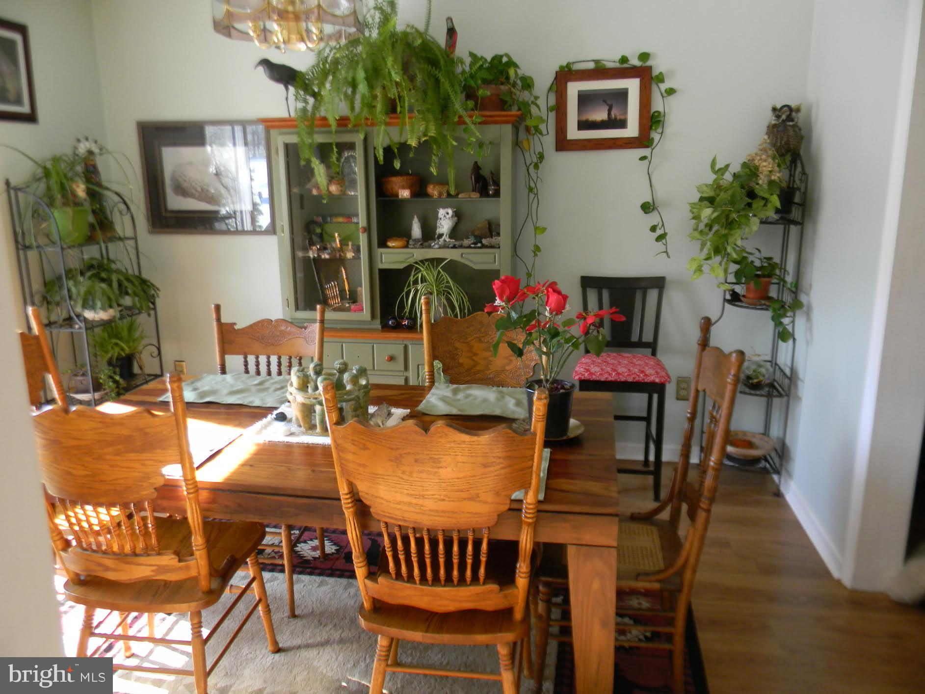 698 King Pen Road Kirkwood, PA 17536 - Photo 15 of 20 Dining Room with sliders
