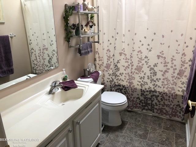 15580 Schultz Road Allenton, MI 48002 - Photo 36 of 49 Bathroom