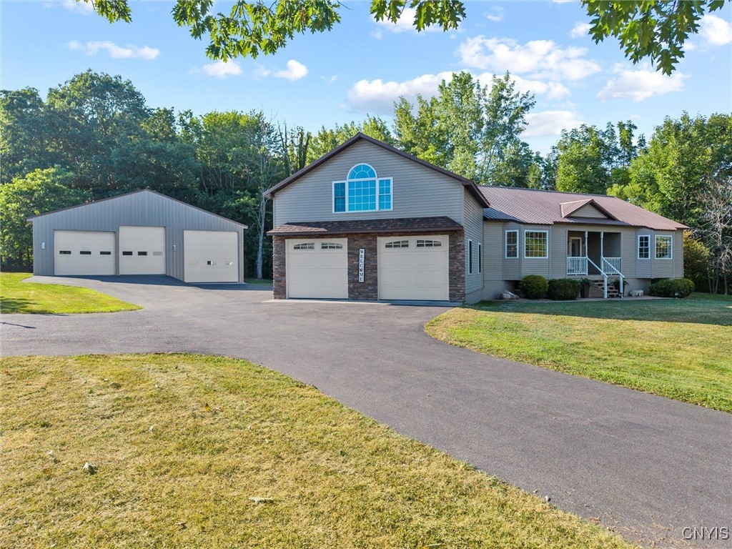 1111 County Rte 37 Central Square, NY 13036 - Photo 3 of 49