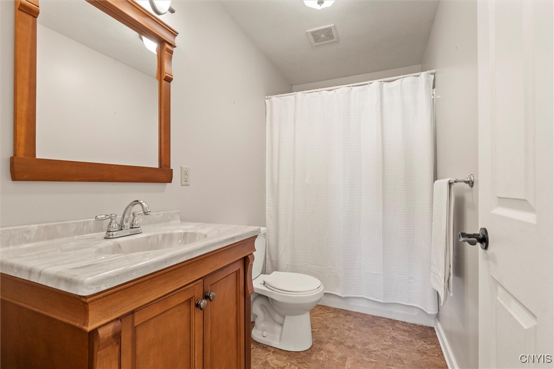 1111 County Rte 37 Central Square, NY 13036 - Photo 32 of 49