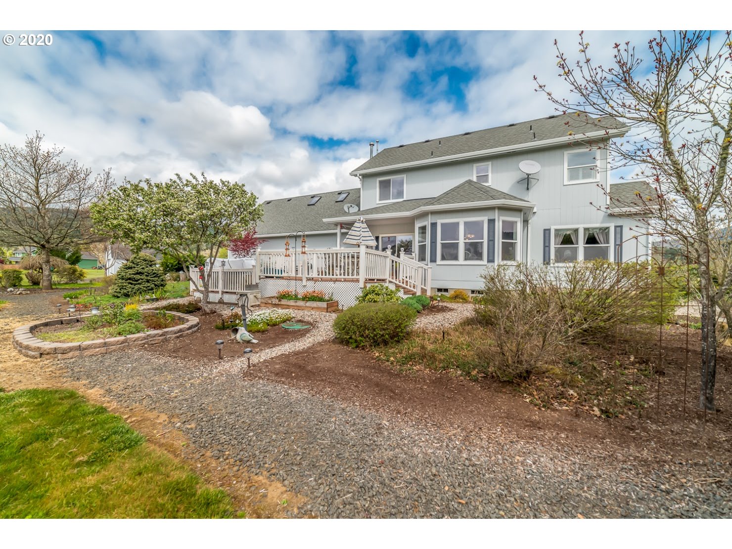38566 Upper Camp Creek Road Springfield, OR 97478 - Photo 30 of 32