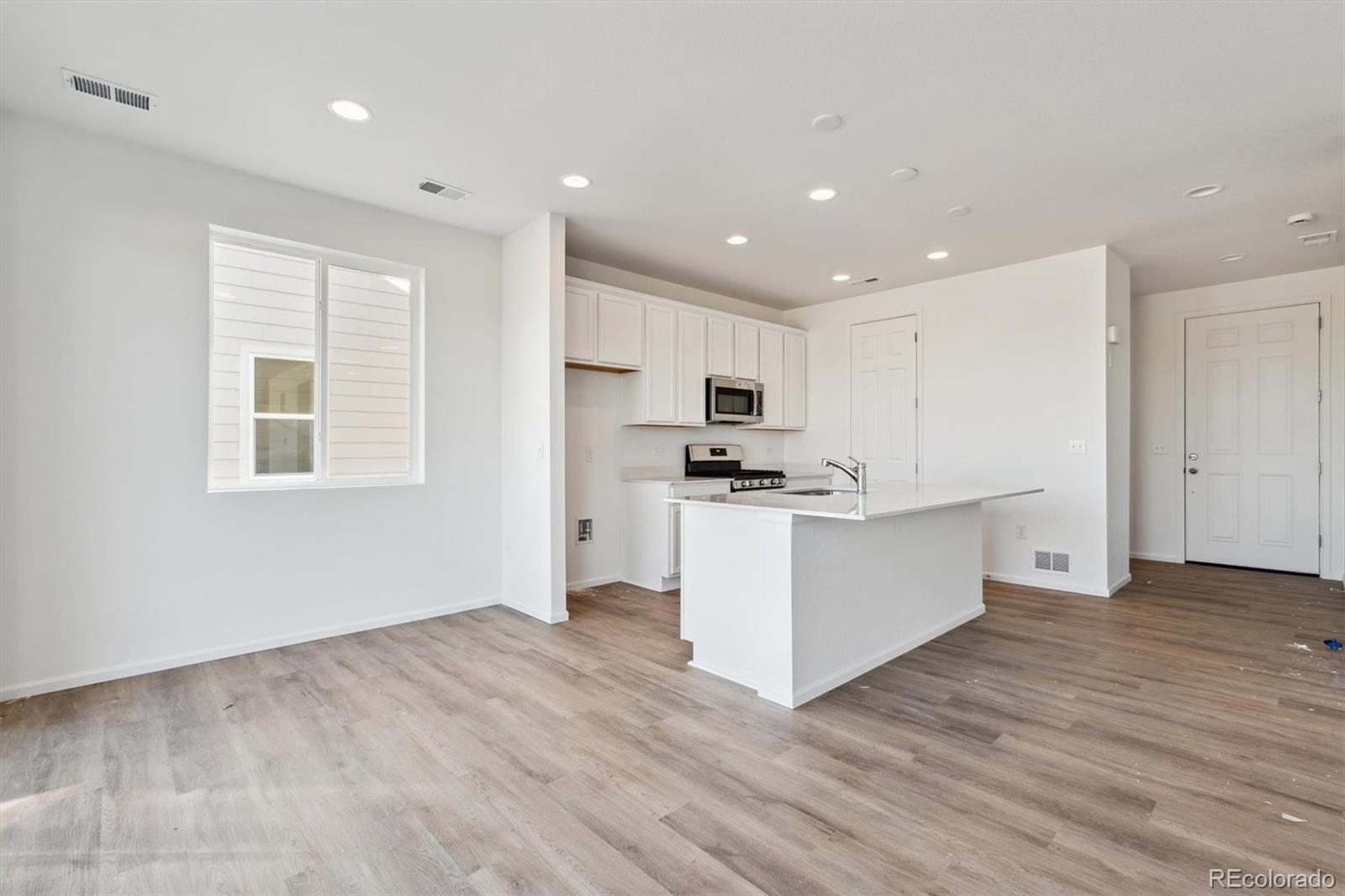 4591 Boone Circle Brighton, CO 80601 - Photo 6 of 26