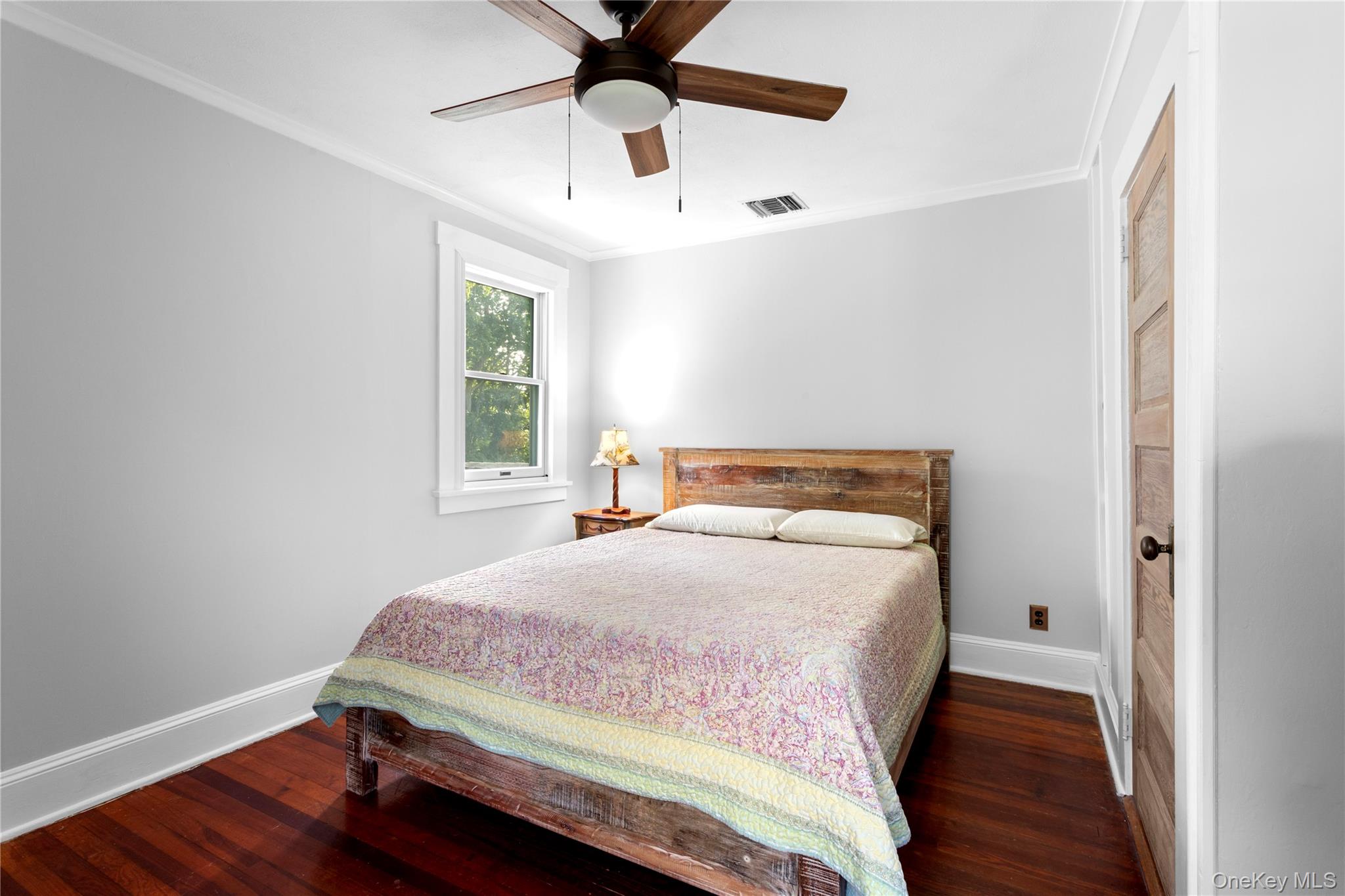 65 Hedge Road East Patchogue, NY 11772 - Photo 10 of 21 Main House