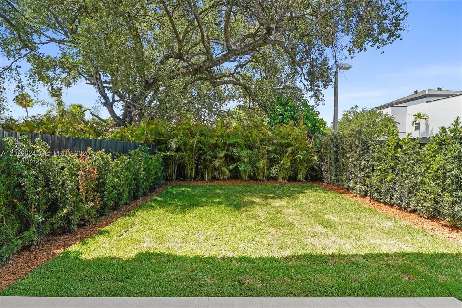 2735 Southwest 23rd Terrace Miami, FL 33145 - Photo 46 of 54