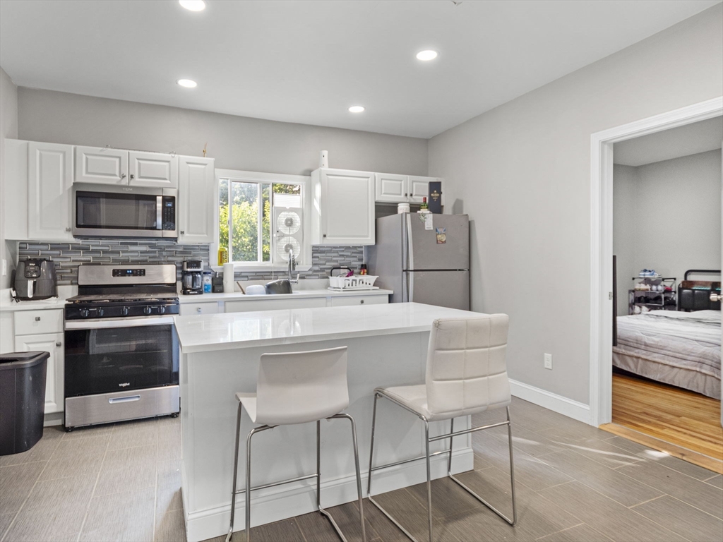 47 Hitchcock Road Worcester, MA 01603 - Photo 3 of 42 Gallery Image 3