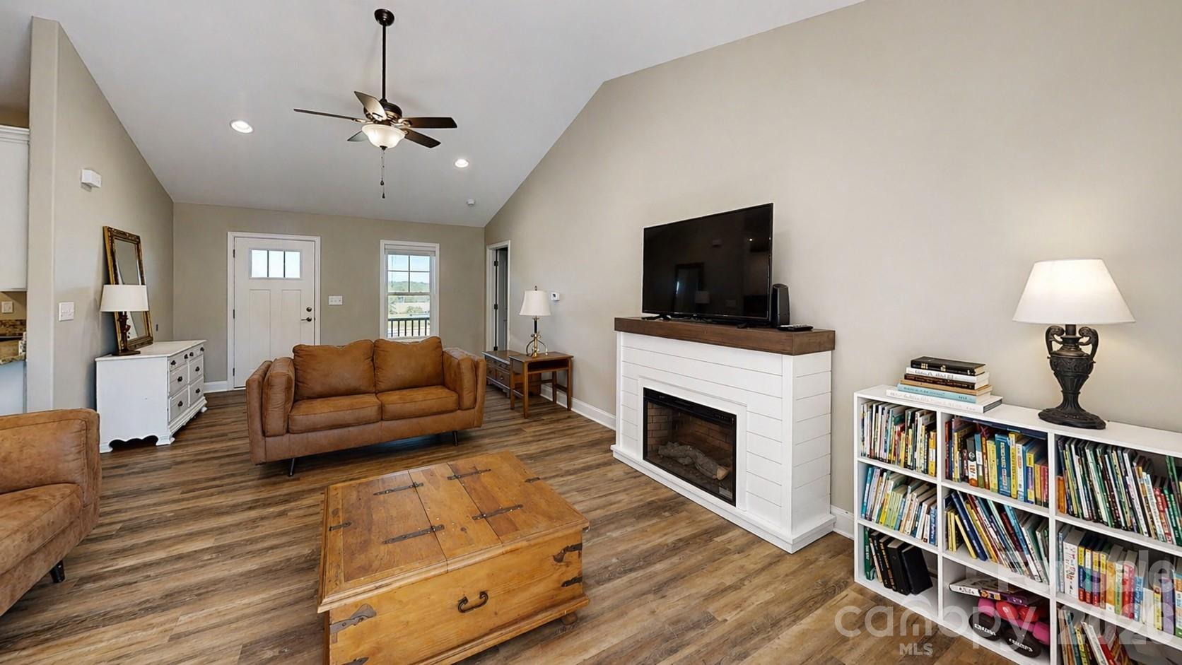 3867 Ritchie Road Lincolnton, NC 28092 - Photo 5 of 14 Gallery Image 5