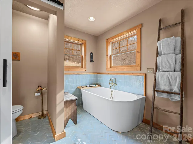 $895,000 | 110 Mailon King Road, Leicester, NC 28748