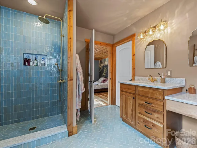 $895,000 | 110 Mailon King Road, Leicester, NC 28748