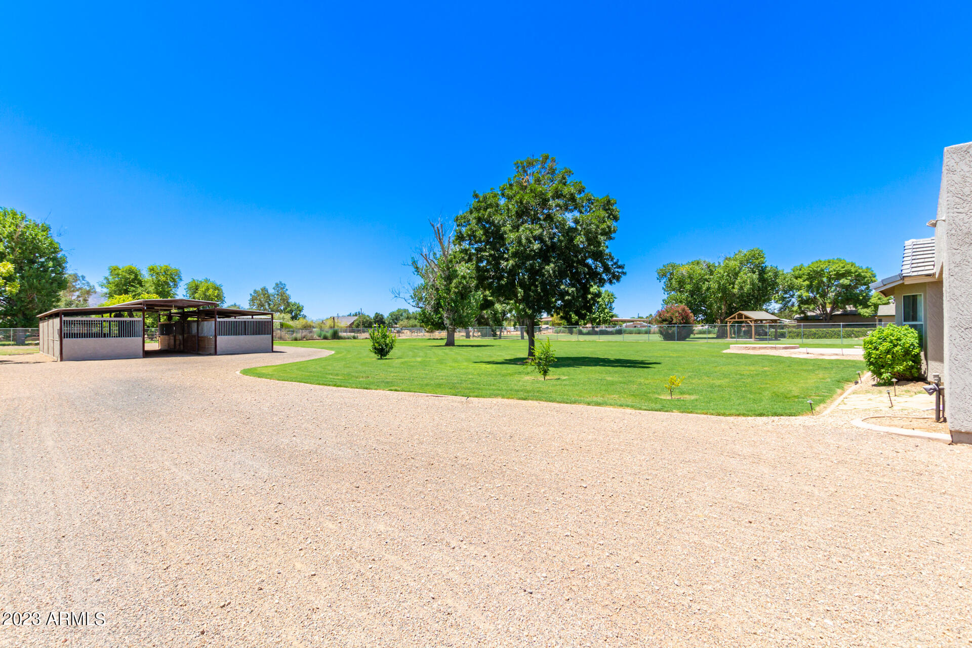 17719 East Brooks Farm Road Gilbert, AZ 85298 - Photo 60 of 73 60 - Brooks