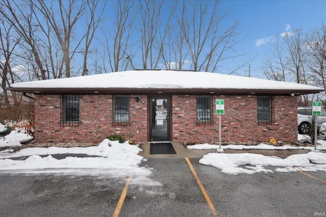 $249,900 | 24266 County Road 45, Elkhart, IN 46516