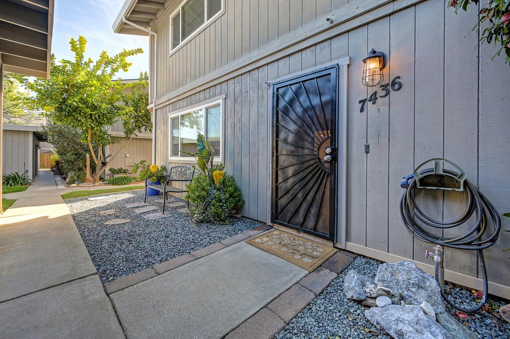 7436 Ranch Avenue Citrus Heights, CA 95610 - Photo 4 of 30