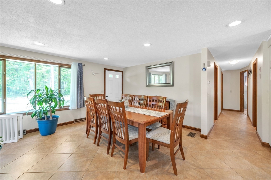 233 Bay Road Belchertown, MA 01007 - Photo 6 of 42 Gallery Image 6