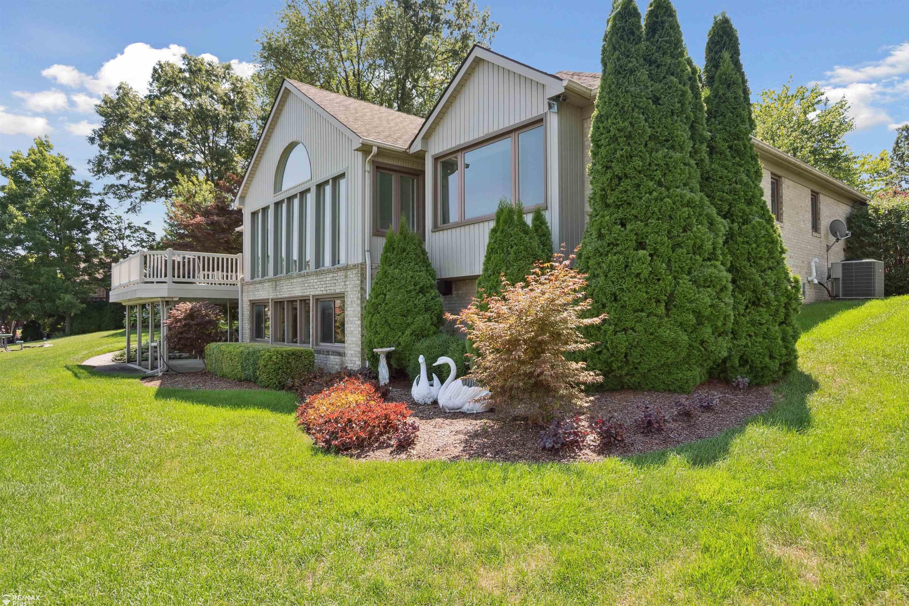 1671 South Shore Drive Rochester Hills, MI 48307 - Photo 55 of 77