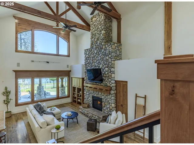 $1,995,000 | 2892 Riverwalk Loop, Eugene, OR 97401