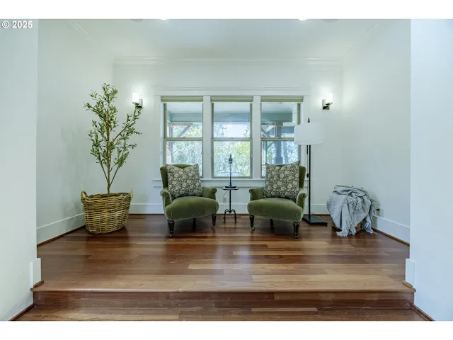 $1,995,000 | 2892 Riverwalk Loop, Eugene, OR 97401