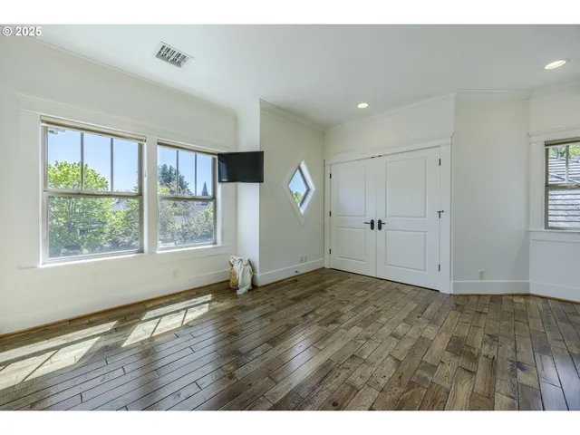 $1,995,000 | 2892 Riverwalk Loop, Eugene, OR 97401