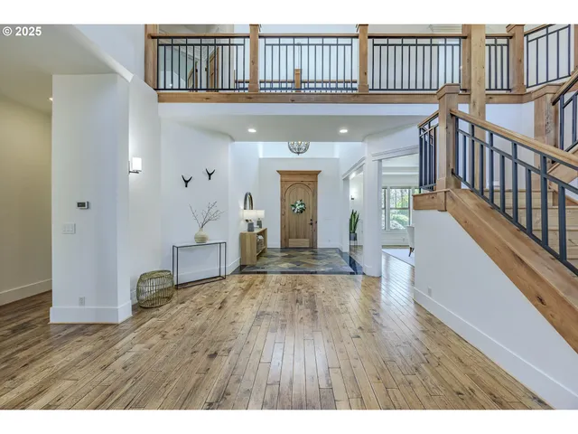 $1,995,000 | 2892 Riverwalk Loop, Eugene, OR 97401