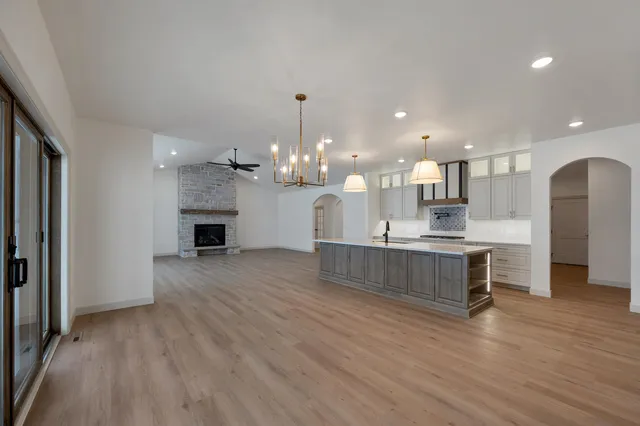 $799,900 | 110 Beckerae Court, Wrightstown, WI 54180